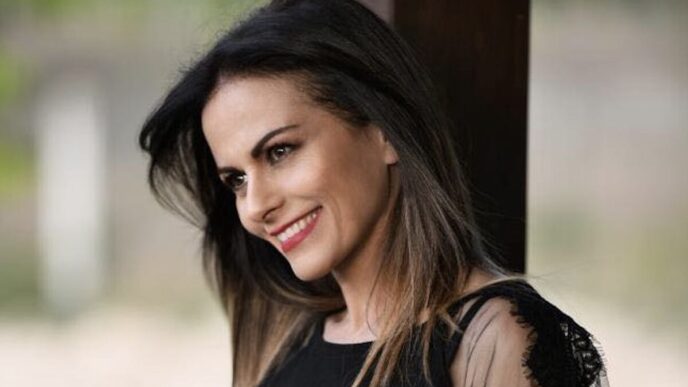 Antonella Bucci Torna In Scena