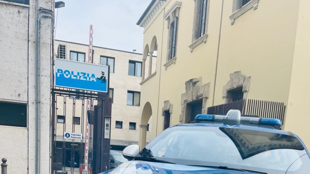 Arrestata Una Donna Per Rapina 1