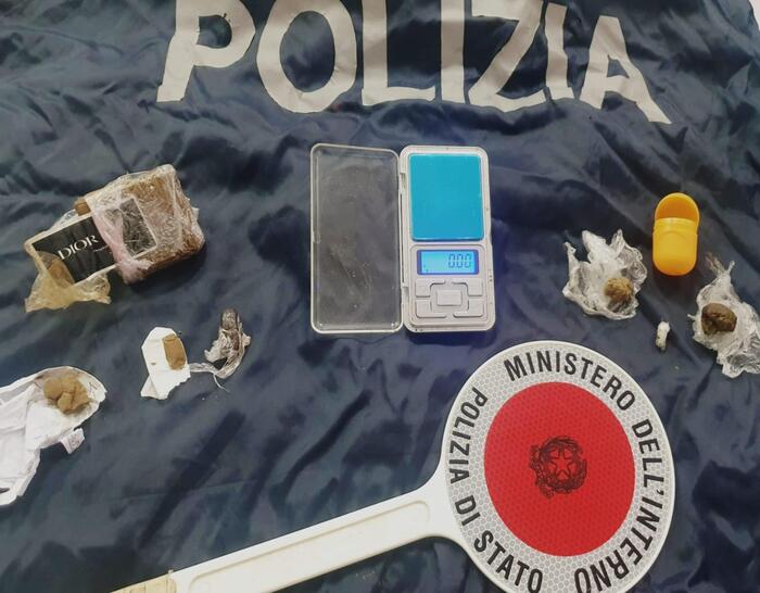 Arresti Per Droga E Furto A Pa