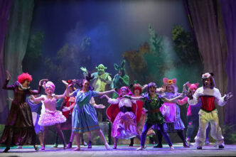 Arriva 22Shrek Il Musical Tya