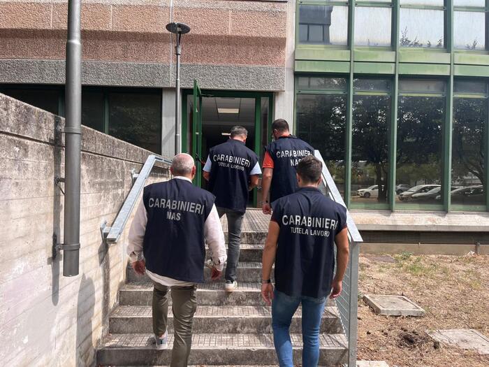 Blitz Dei Carabinieri A Montem