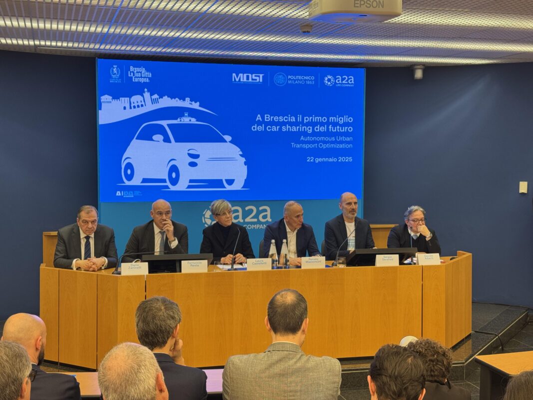Brescia Lancia Il Primo Serviz