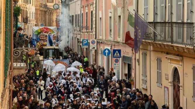 Carnevale Di Giulianova3A Sei N