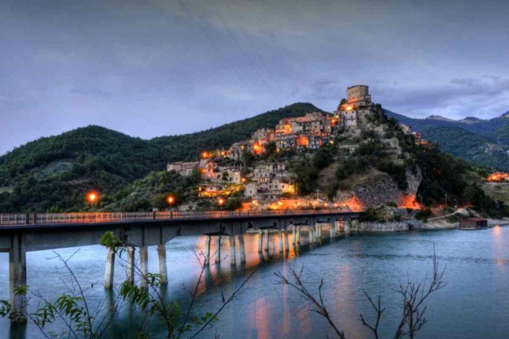 Castel Di Tora, Lazio