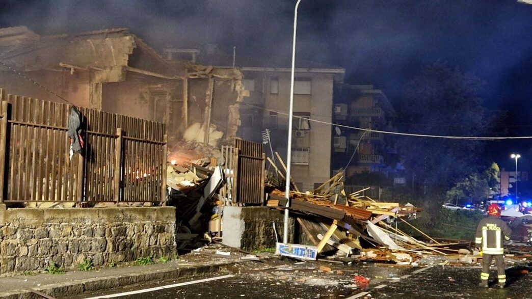 Catania2C Vigili Del Fuoco Al L