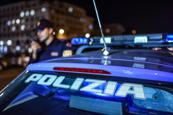 Catania3A Giovane Si Autodenunc