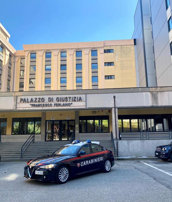 Catanzaro Sospende L27Uso Dell27