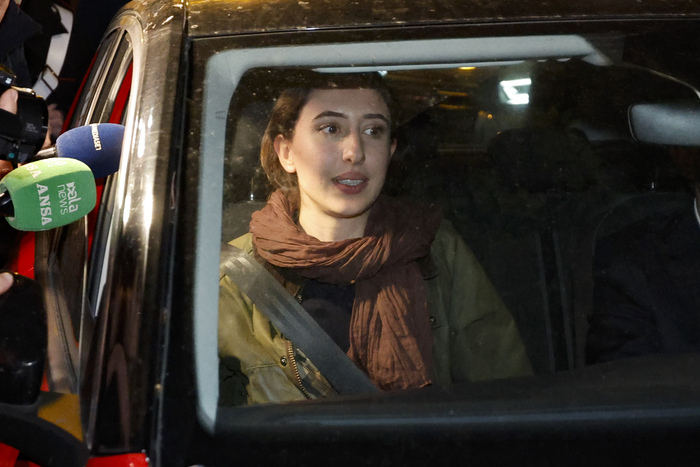 Cecilia Sala Racconta La Sua E
