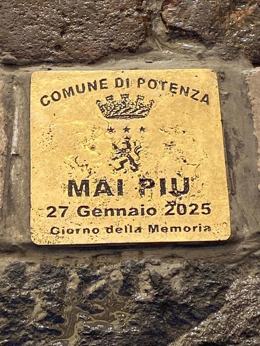 Cerimonia A Potenza Per La Gio