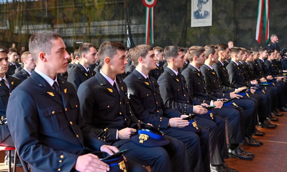 Cerimonia Di Brevetto Per 50 N