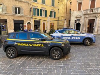 Chiusura Per Dieci Giorni Del