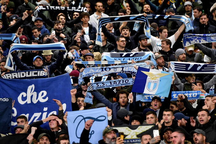Circa 7.000 Tifosi Accolgono L