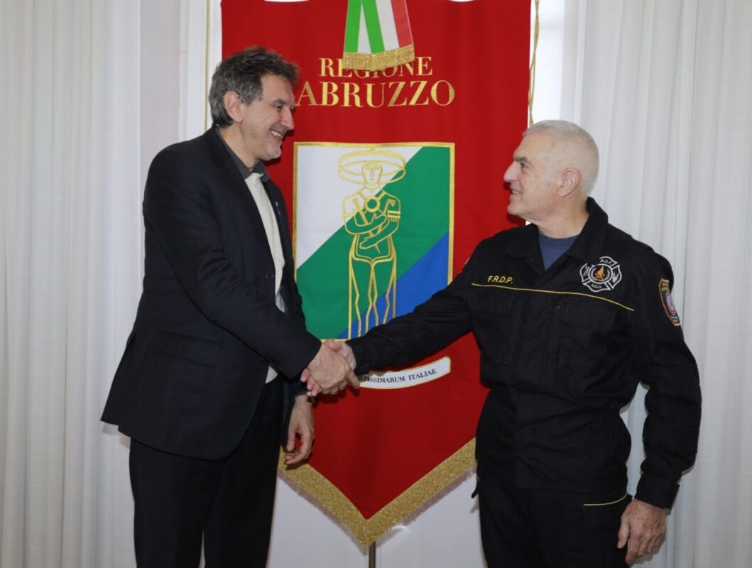 Collaborazione Tra Abruzzo E E