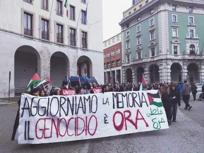Corteo A Trieste Per La Palest