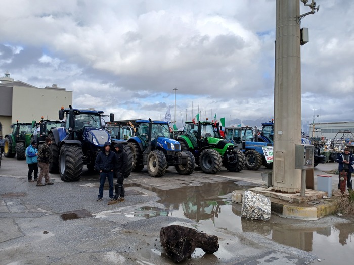 Corteo Di Trattori A Viareggio
