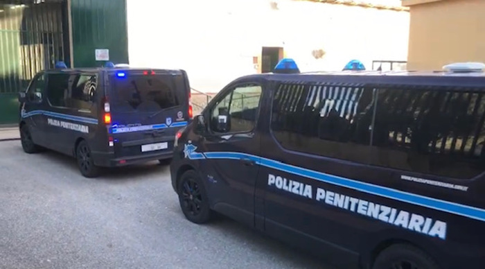 Cosenza3A Marito E Moglie Arres