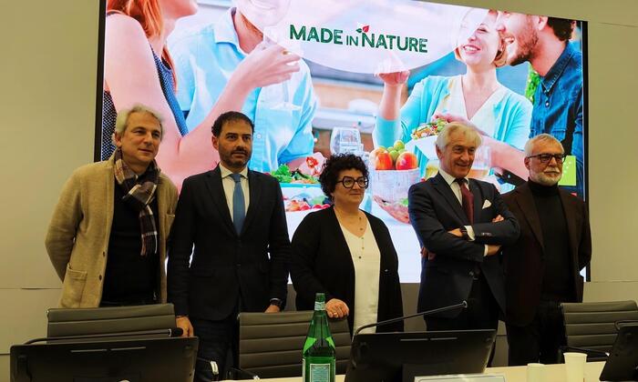Cresce L27Interesse Per Il Biol