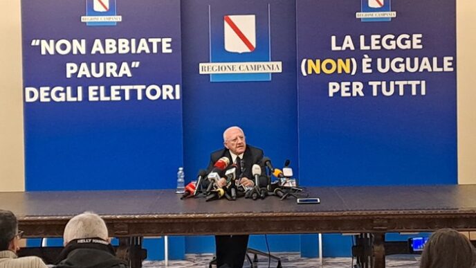 Crisi Nella Politica Campana3A