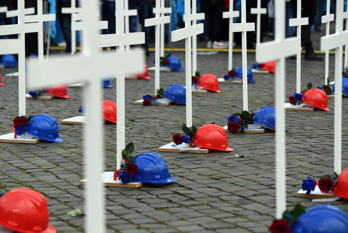 Crisis Dei Morti Sul Lavoro3A O