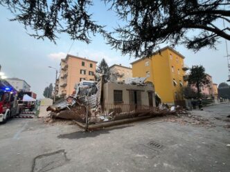 Crollo In Una Palazzina A Parm