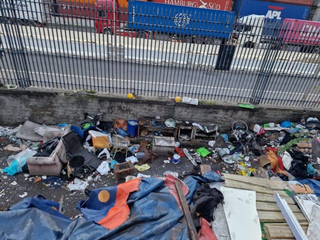 Degrado E Violenza3A L27Ex Merca