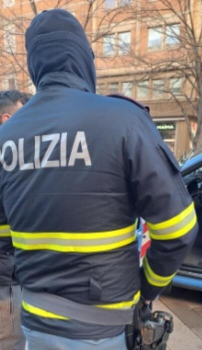 Due Denunce Ad Ancona3A Un Uomo