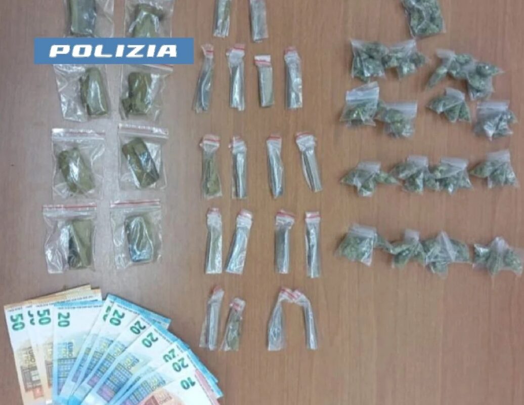 Due Diciottenni Arrestati A Na
