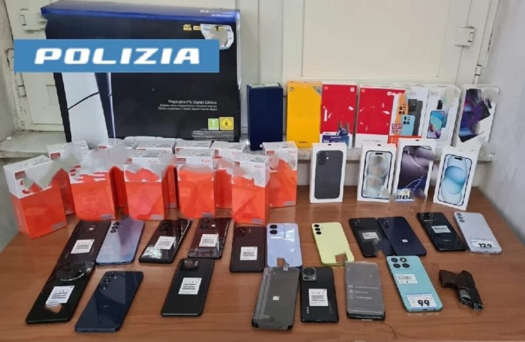 Due Uomini Arrestati A Napoli