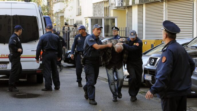 Emergenza A Cetinje3A Uomo Arma