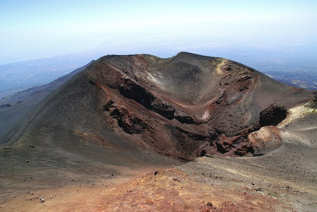 Esplorare Le28099Etna3A Guida Comple