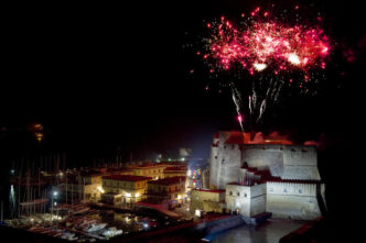 Festeggiamenti Di Capodanno3A F