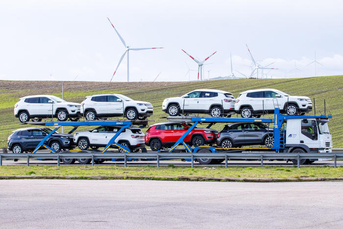 Flessione Nel Mercato Automobi