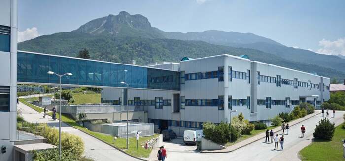 Fondazione Bruno Kessler Super