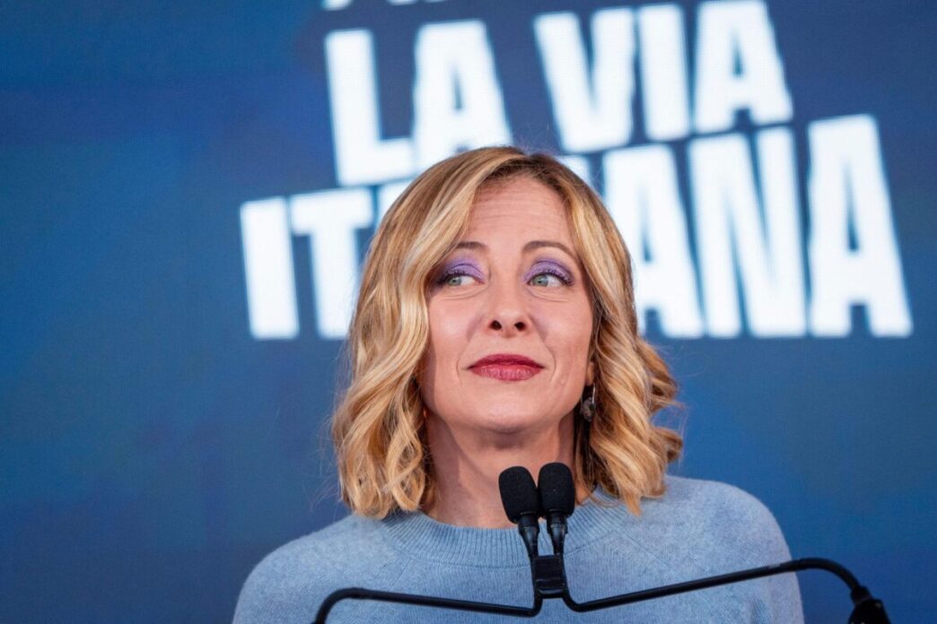 Fratelli D27Italia In Testa Sui