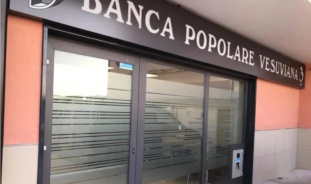 Furto Audace Alla Banca Popola