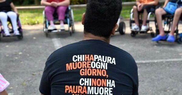 Furto Di Sedia A Rotelle A Tor