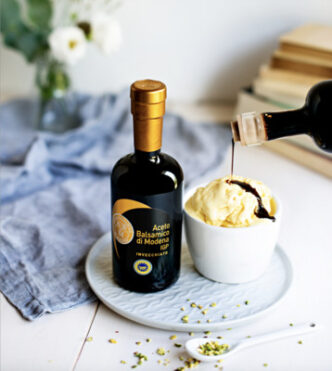 Gelato E Aceto Balsamico Di Mo