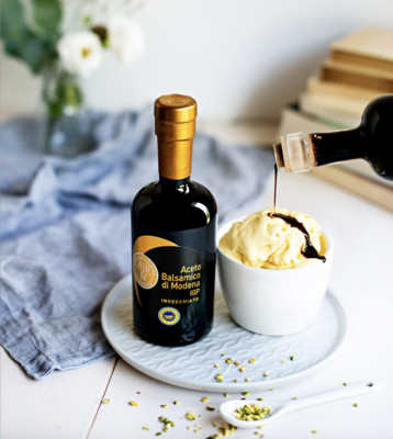Gelato E Aceto Balsamico Di Mo