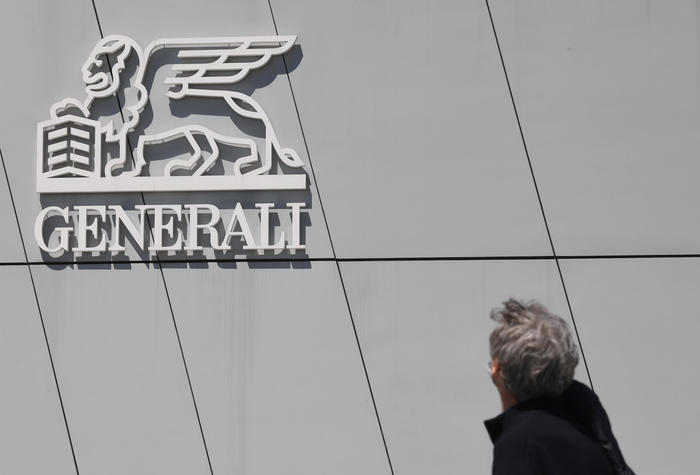 Generali Decide Di Non Present
