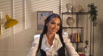 Giulia Gaudino Debutta In Tv C