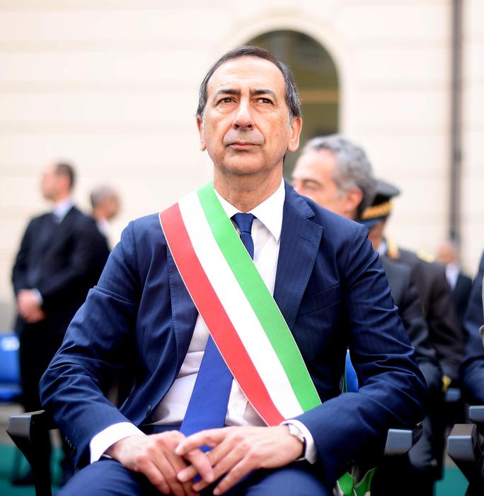 Giuseppe Sala Apre Alla Possib