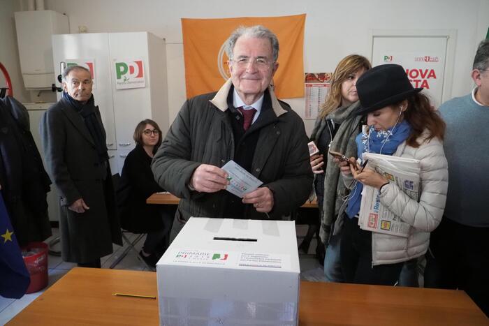 Il Pd Di Bologna Chiude Quasi