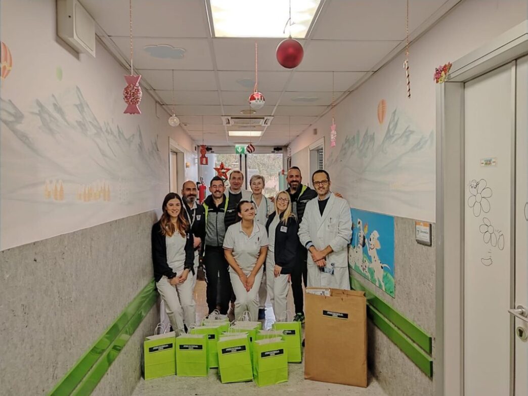 Il Gesto Di Solidarietc3A0 Dell27A
