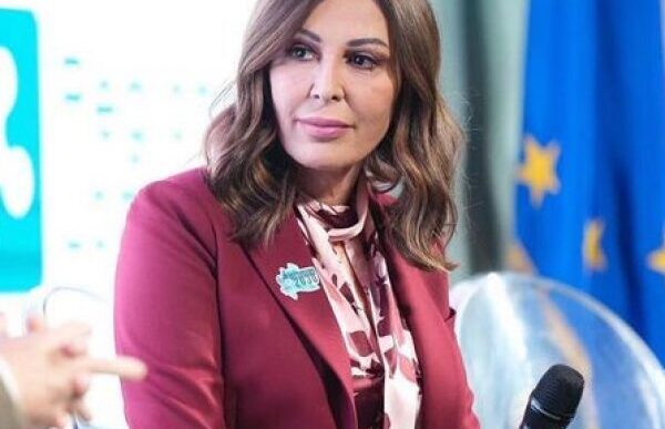 Il Ministro Santanchc3A9 Al Centr