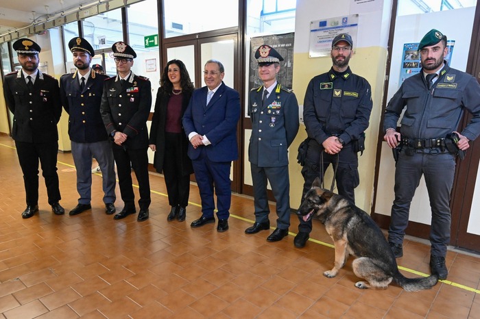 Il Prefetto Di Bari Incontra G