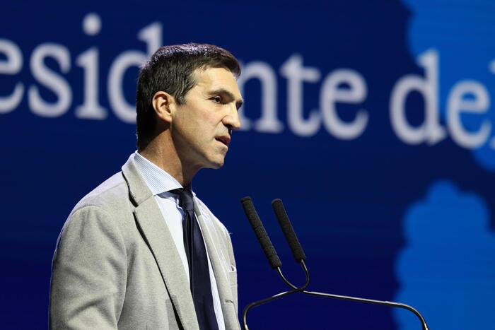 Il Presidente Delle Marche Cel