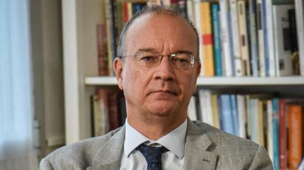 Il Ritorno Del Latino E Della