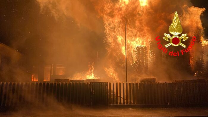 Incendio A Lodi Vecchio3A Distr