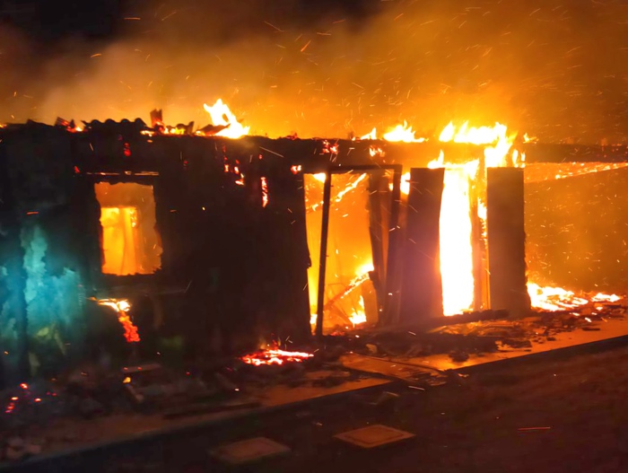 Incendio Devastante In Una Vil