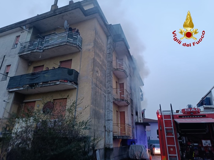 Incendio In Condominio A Meled
